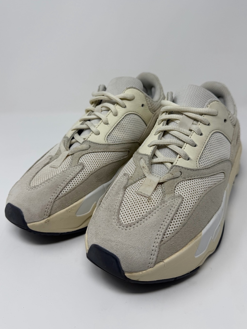Adidas Yeezy Boost 700 Beige Men's Athletic Sneakers Sz. 6.5